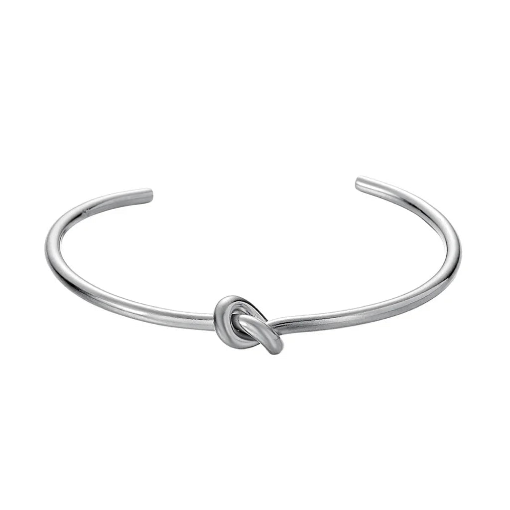 Lovelink – Dainty Gold Bracelet with Love Knot
