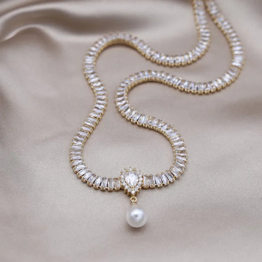 Dainty Desertstone Necklace - Delicate Jewelry