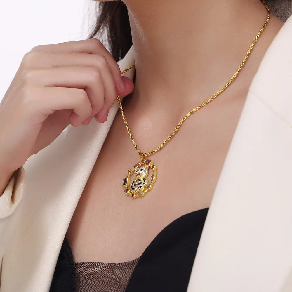 A Bear Affair – Intricate Bear Necklace Collection