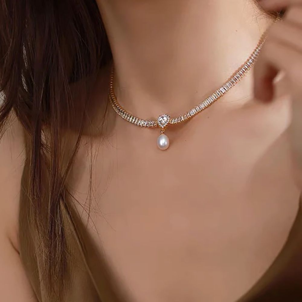 Dainty Desertstone Necklace - Delicate Jewelry